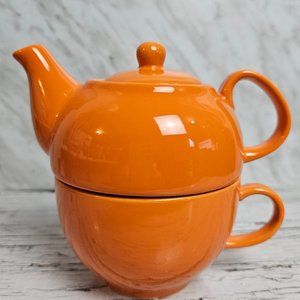 Hampstead tea pot set with infuser and cup in orange